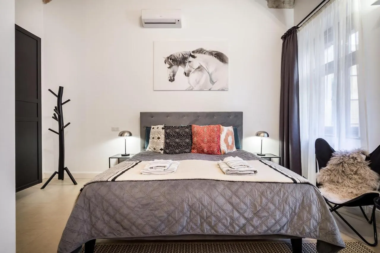 Urban Stable Luxury Apartments Budapest Ungheria