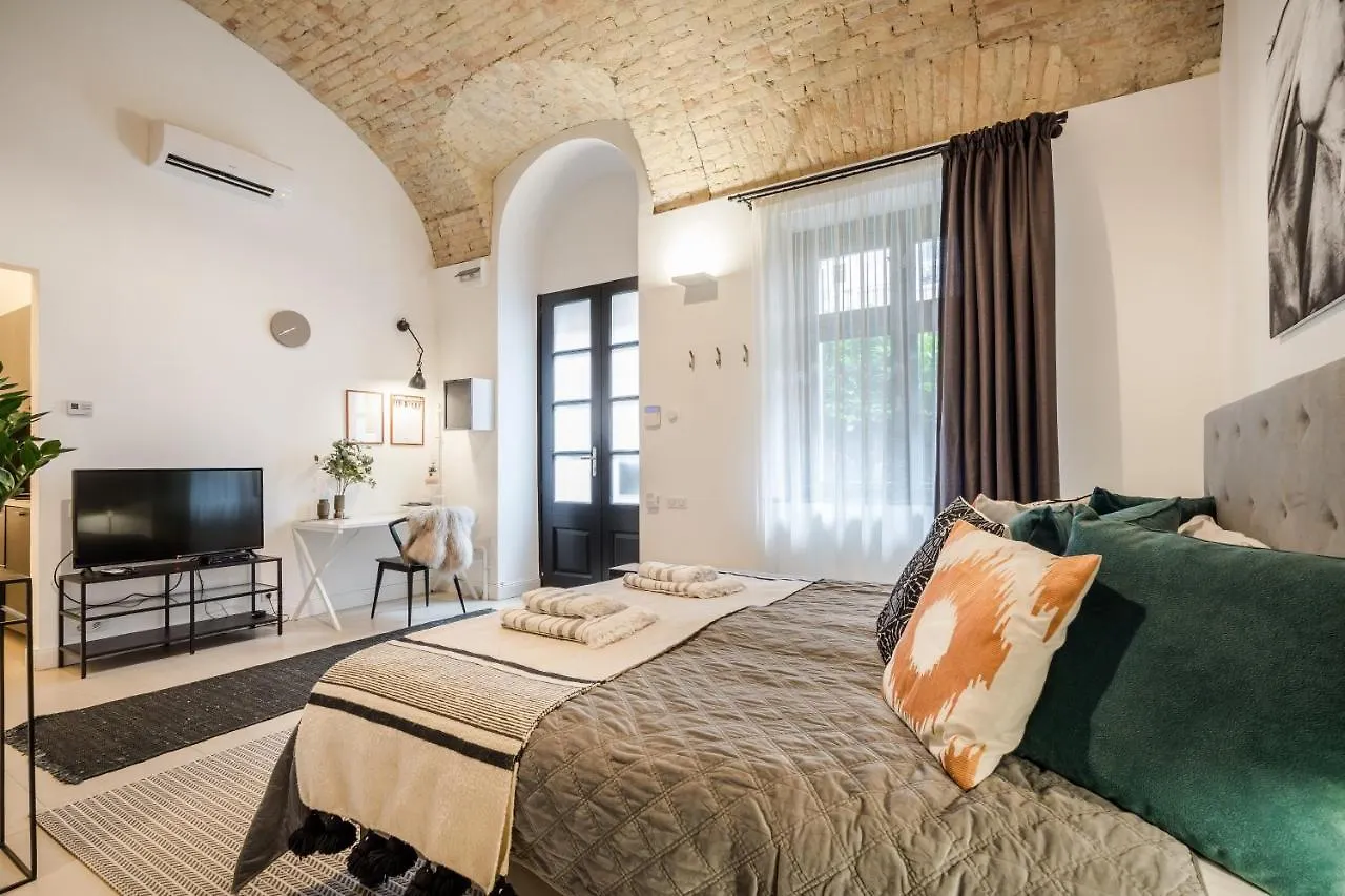 Urban Stable Luxury Apartments Budapest